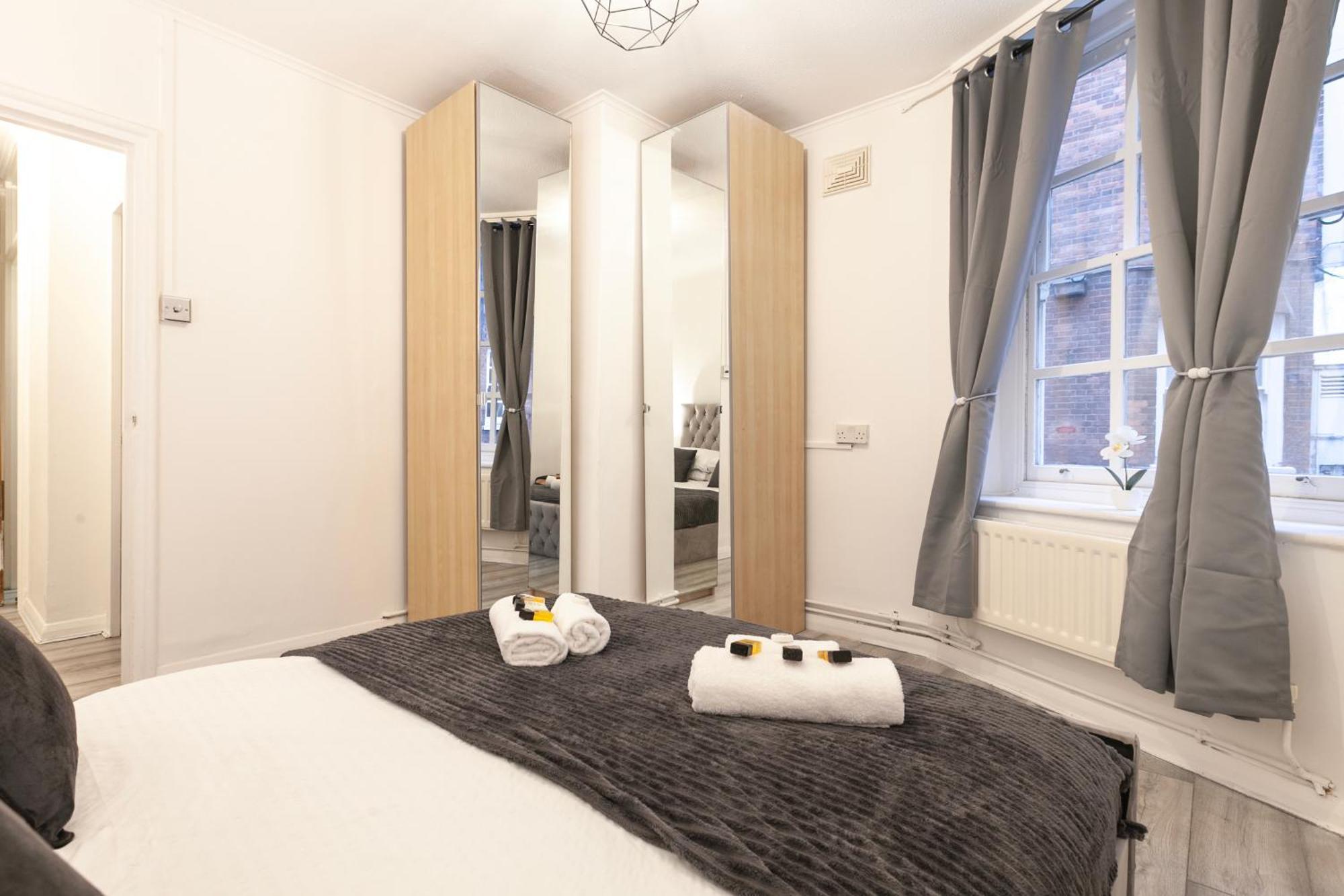 Beautiful One Bedroom Flat In Scott Ellis Gardens ロンドン エクステリア 写真